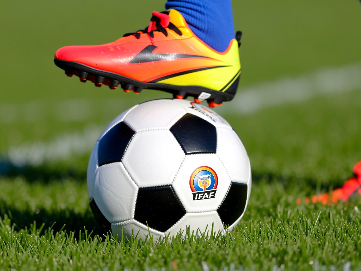 米兰体育足球-中美200蝶对决：划频节奏全面解析